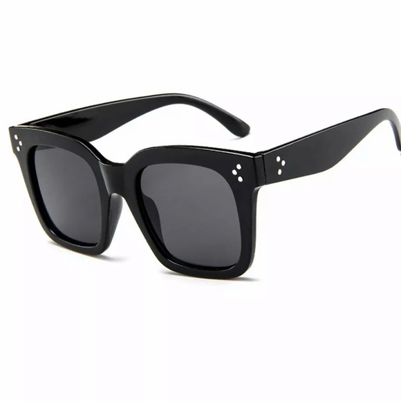 {CELINE} oversized square Blackout sunglasses - Picture 2 of 4